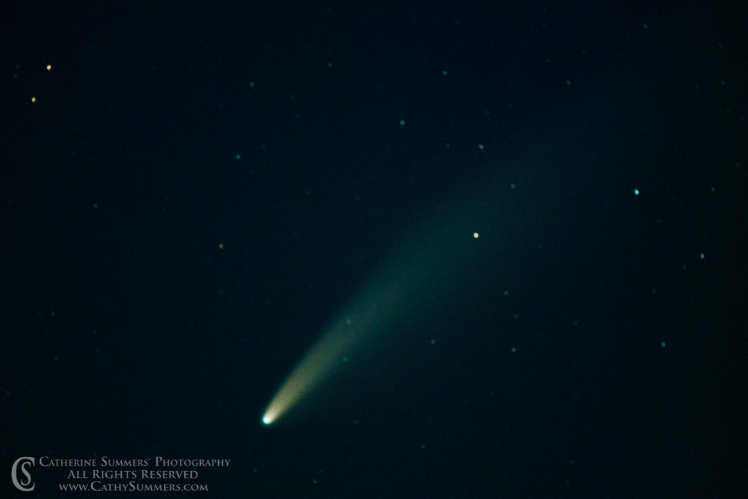 I Need a Star Tracker; Telephoto image of Comet NEOWISE shows the Earth's rotation as the stars blurred.