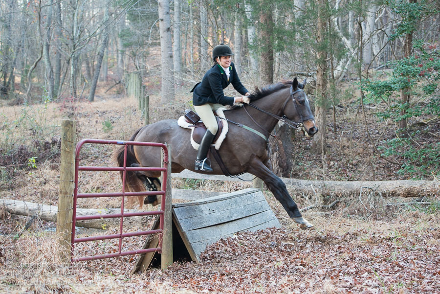 20121208_026: coop, jumping