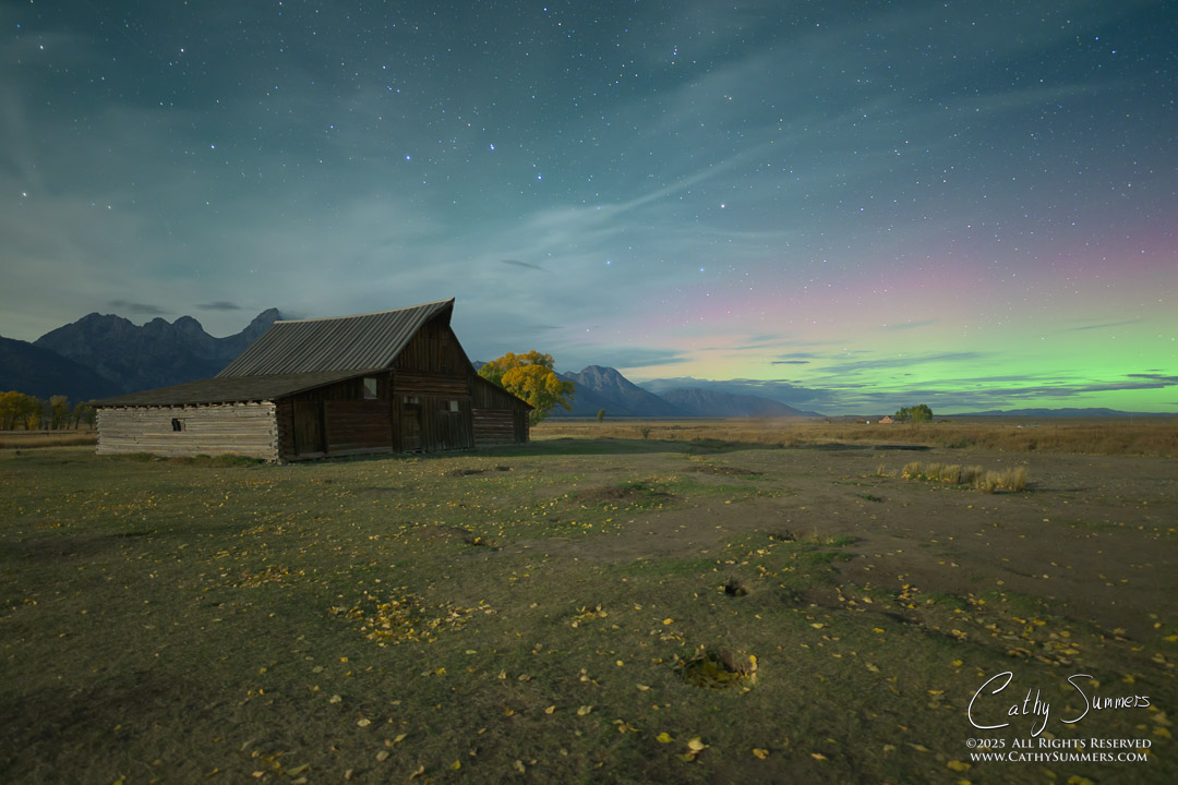 aurora, Grand Teton National Park, Moulton Barn
