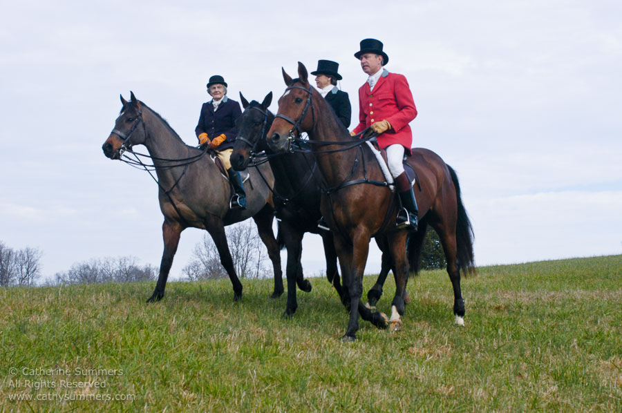 F2003_108: 2003, Farmington Hunt, Fox Hunting, Thanksgiving Hunt, Chris Middleton, Elliewood Baxter, Kim Gall