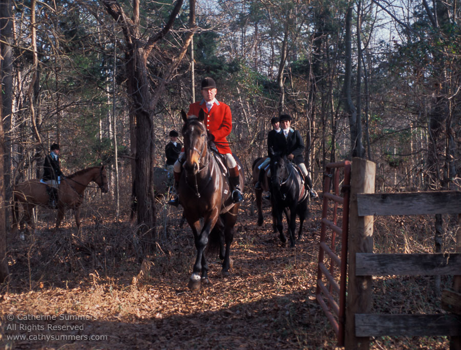 F2003_172: 2003, Farmington Hunt, Fox Hunting, Field Master, Tom Bishop