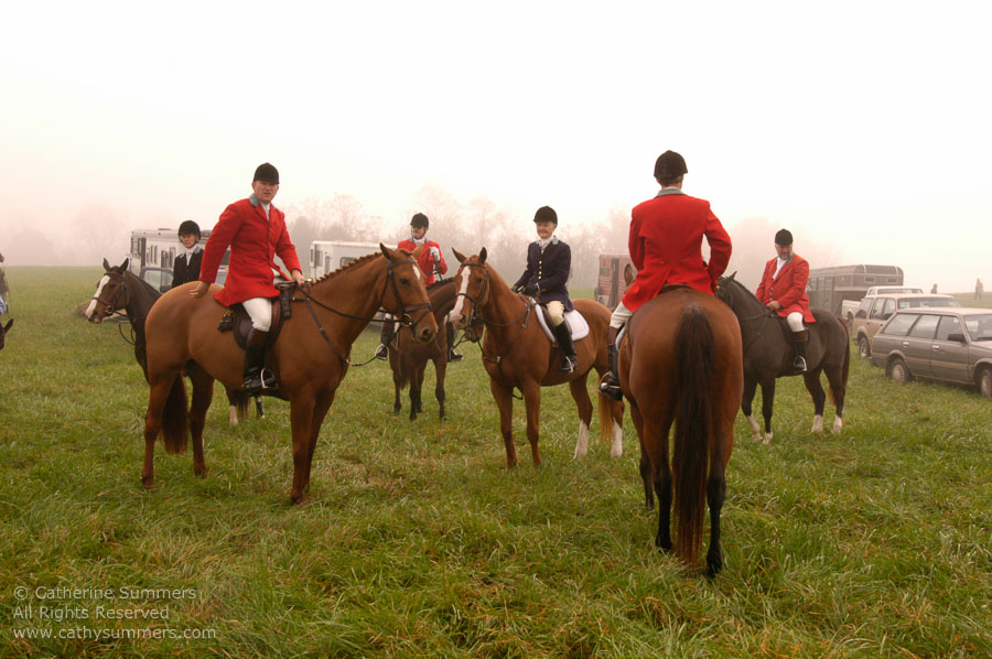 F2004_OH_01: Farmington Hunt, Fox Hunting, Jill Summers, 2004, Tommy McCauley, Daron Beeney, Staff
