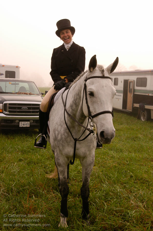 F2004_OH_05: Farmington Hunt, Fox Hunting, 2004, Sue Tice