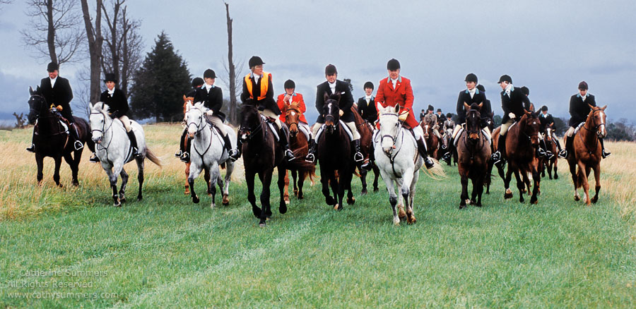 F2004_TH_14_pan: Farmington Hunt, Fox Hunting, 2004, Kay Butterfield, Pat Butterfield