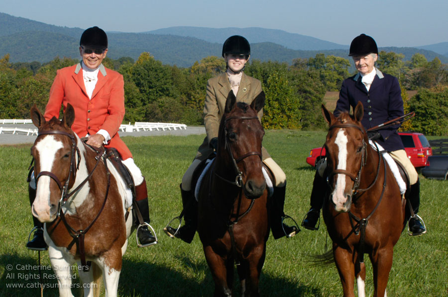 F2005_002: horizontal, Farmington Hunt, Fox Hunting, Jill Summers, 2005, Paul Summers, Jordan Summers < Fox Hunting