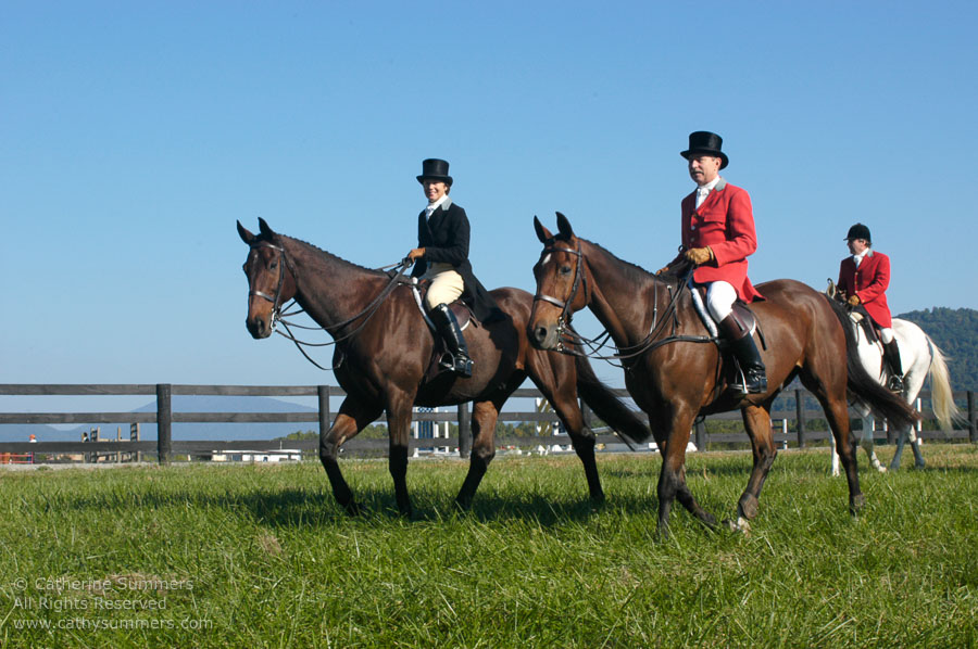 F2005_015: Farmington Hunt, Fox Hunting, 2005, Chris Middleton, Kim Gall
