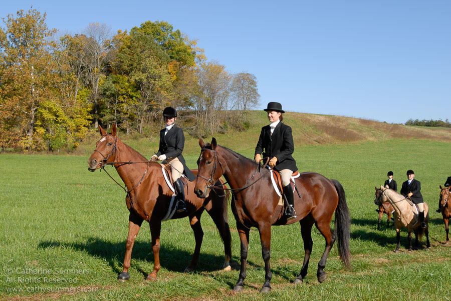FH2006_021: Farmington Hunt, Fox Hunting, 2006, Beth Sutton