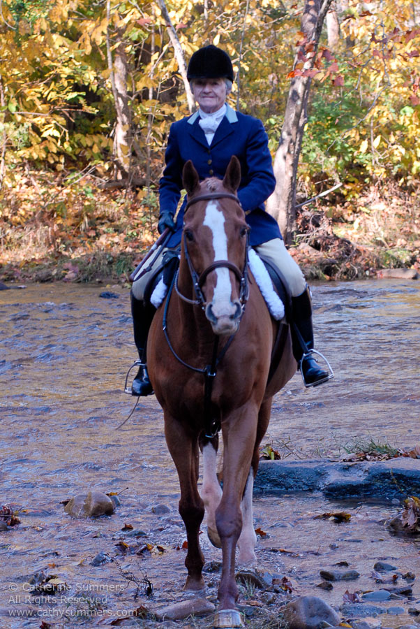 FH2006_024: vertical, Farmington Hunt, Fox Hunting, Jill Summers, Shotgun, Moormans River, 2006, Moormans River < Albemarle