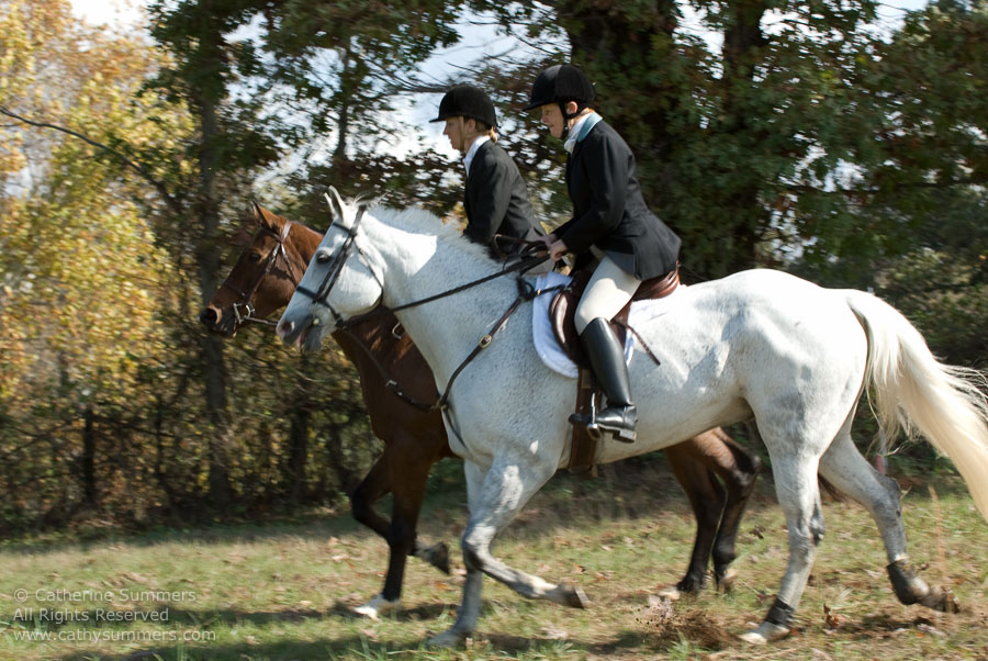 FH_2007_024: Farmington Hunt, Fox Hunting, Opening Meet, Hidden Fox, BJ Korol, Liz King