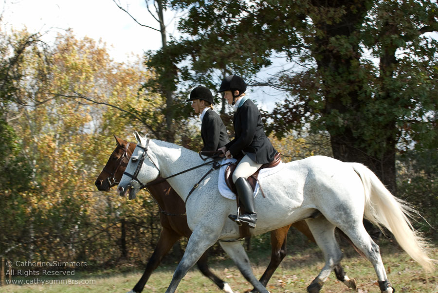 FH_2007_025: Farmington Hunt, Fox Hunting, Opening Meet, Hidden Fox, BJ Korol, Liz King