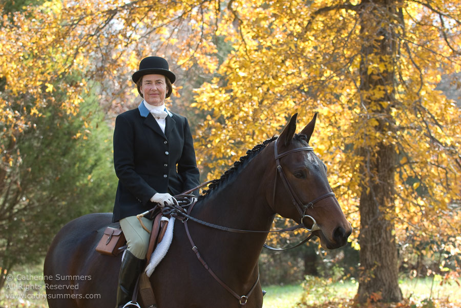 FH_20081108_004: Farmington Hunt, Fox Hunting, Opening Meet, Millington, Beth Sutton