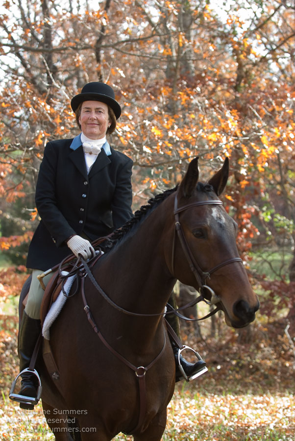 FH_20081108_010: Farmington Hunt, Fox Hunting, Opening Meet, Millington, Beth Sutton