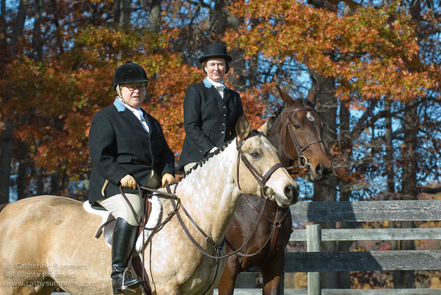 FH_20081108_025: Farmington Hunt, Fox Hunting, Opening Meet, Millington, Beth Sutton, Pattie Boden