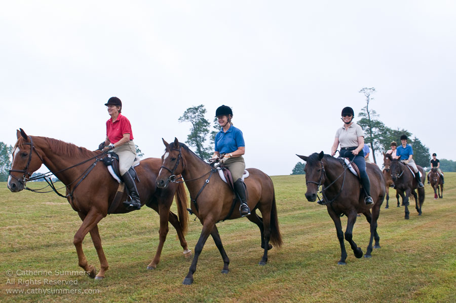 FH_20090907_032: Farmington Hunt, Fox Hunting, Kay Butterfield, Foxfield, cubbing, Mary Kalergis