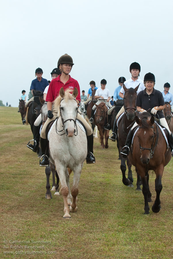FH_20090907_041: Farmington Hunt, Fox Hunting, Foxfield, Bobbie Wells, Hilltoppers, Liz King