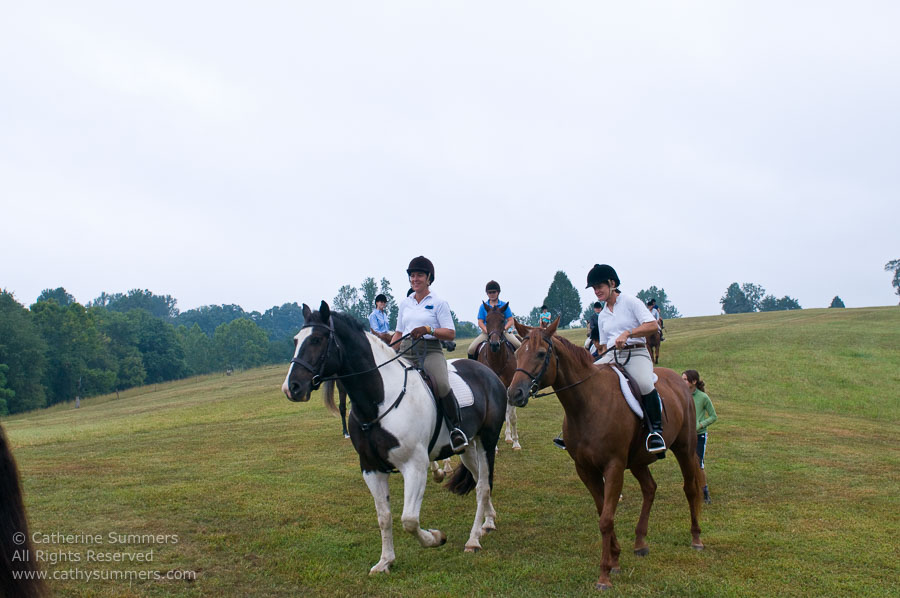 FH_20090907_052: Farmington Hunt, Fox Hunting, Pam French, Foxfield, cubbing
