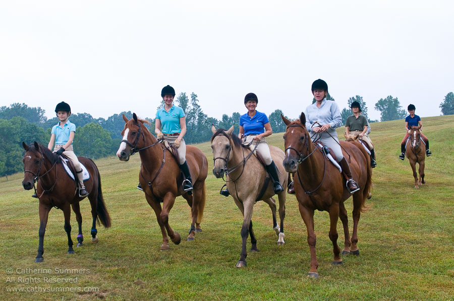 FH_20090907_060: Farmington Hunt, Fox Hunting, Foxfield, cubbing, Muffin Barnes, Put Spaulding